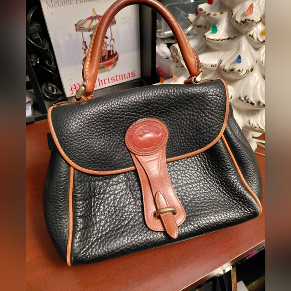 Dooney & Bourke Handbags - Vintage Dooney & Bourke Essex Black Tan All Weather Leather Handbag Large